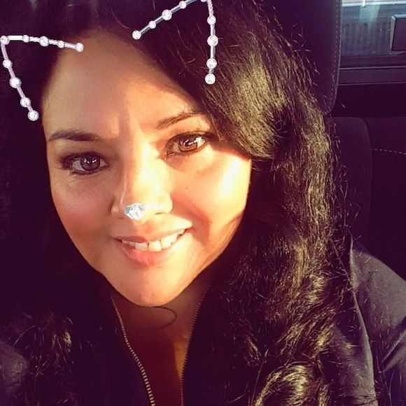 Hello, welcome to my closet!!! - Picture 5 of 7